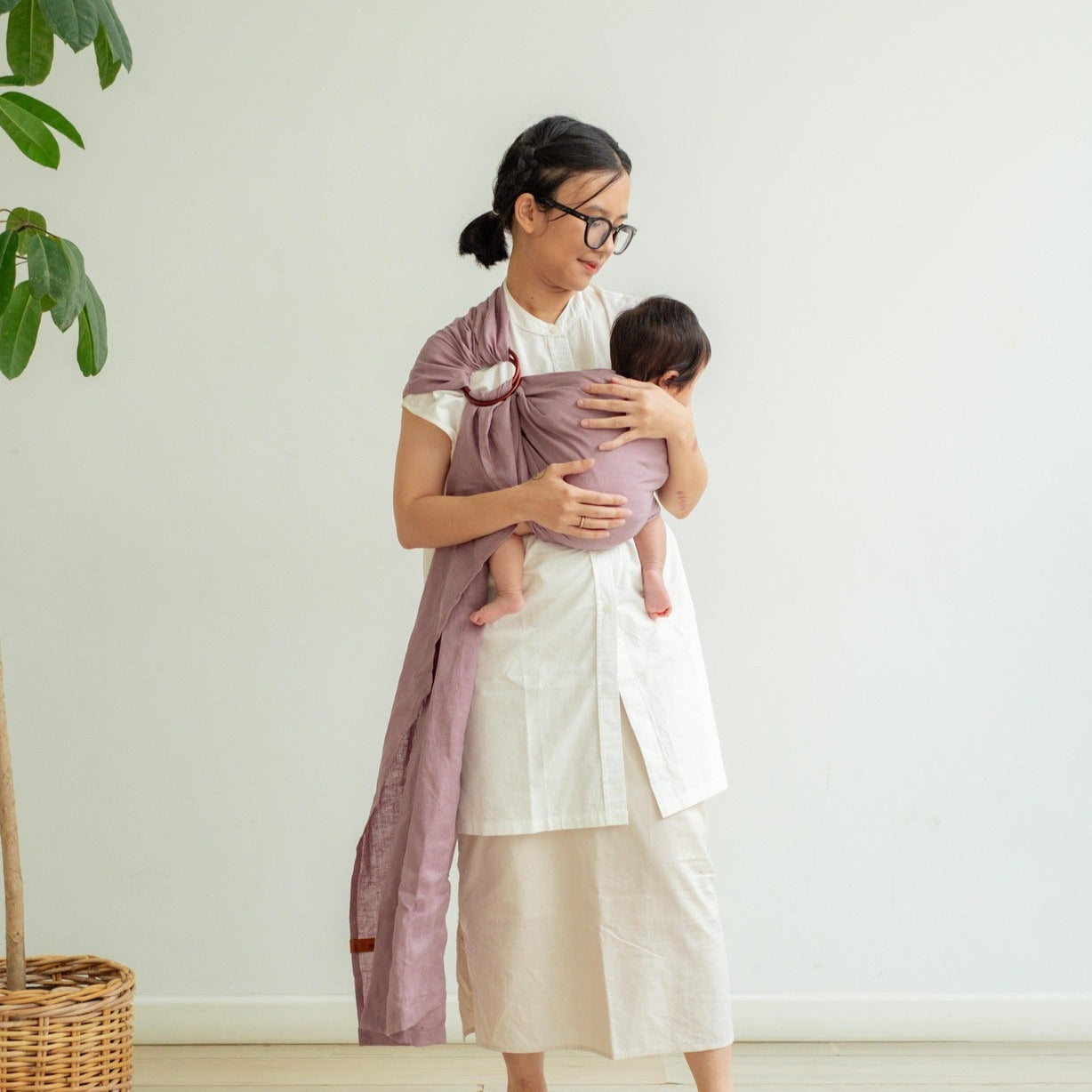 Ring Sling Linen Lavender - Gendongan Bayi