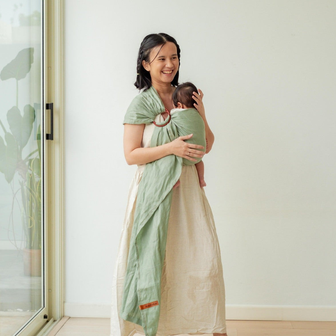 Ring Sling Linen Matcha - Gendongan Bayi