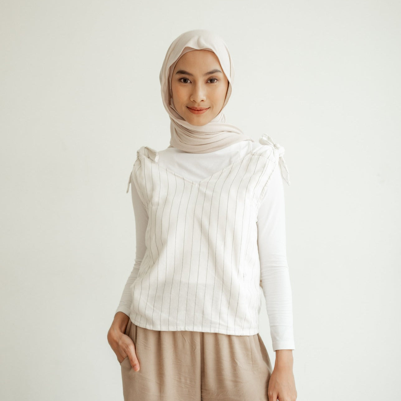Nursingwear - Capucine Linen Top - Baju Menyusui