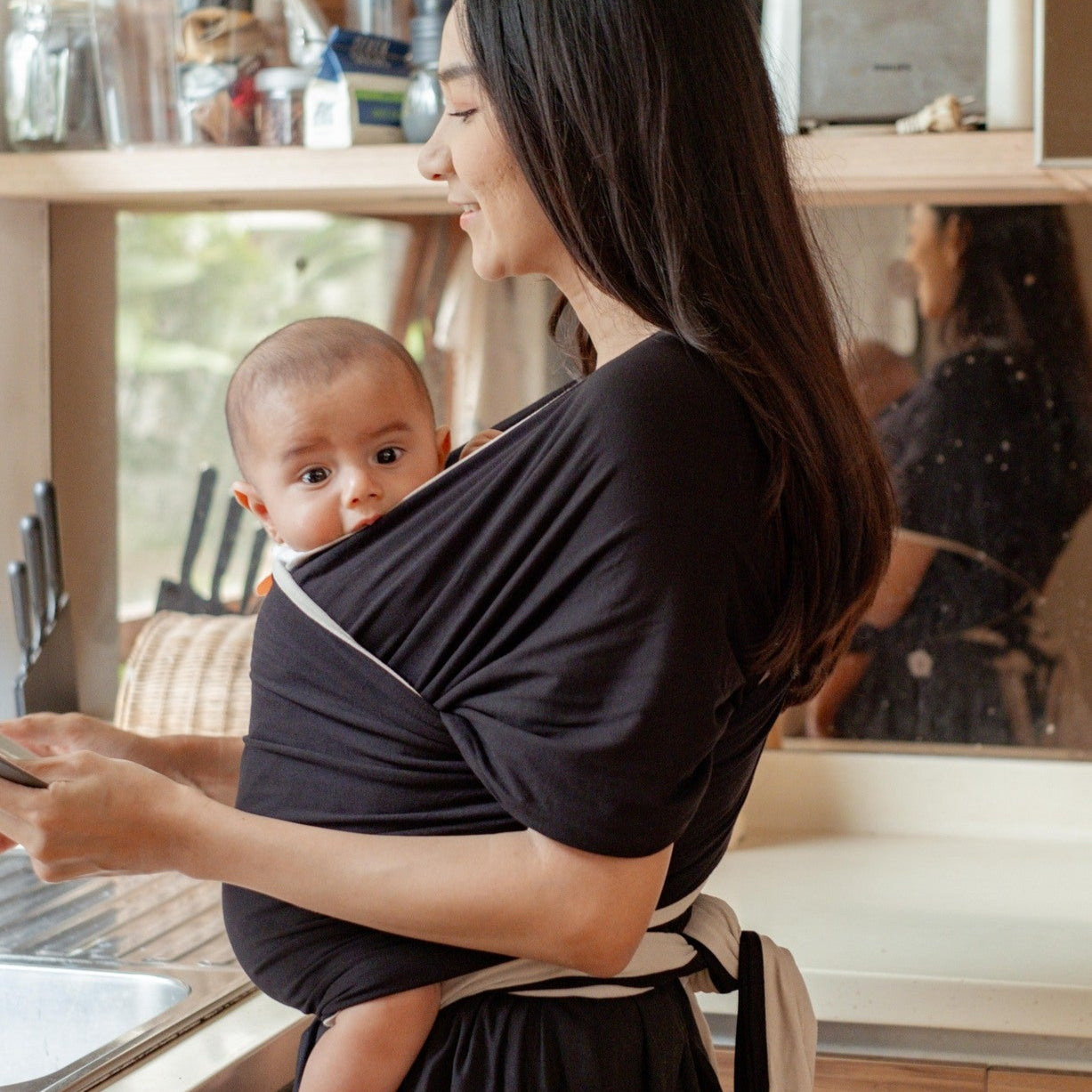 Stretchy Wrap - Switch Midnight | Gendongan Bayi