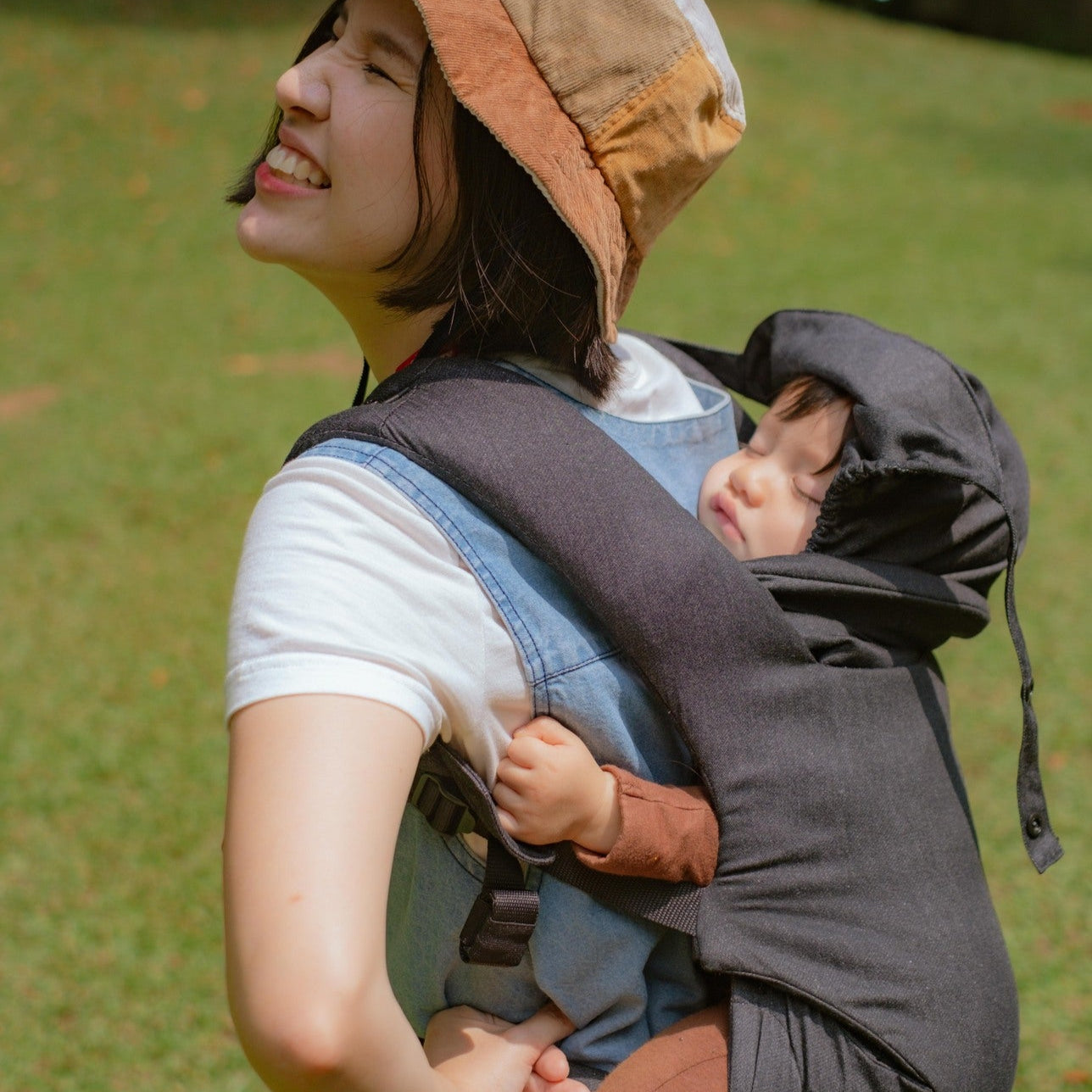 SSC Voyage Mikhadou Midnight - Gendongan Bayi