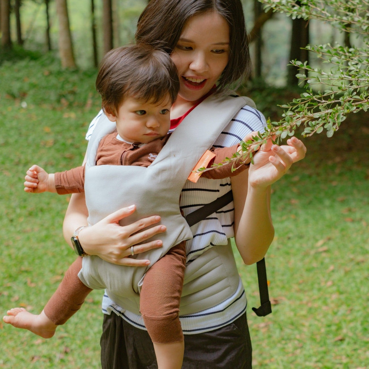 SSC Voyage Mikhadou Moss - Gendongan Bayi