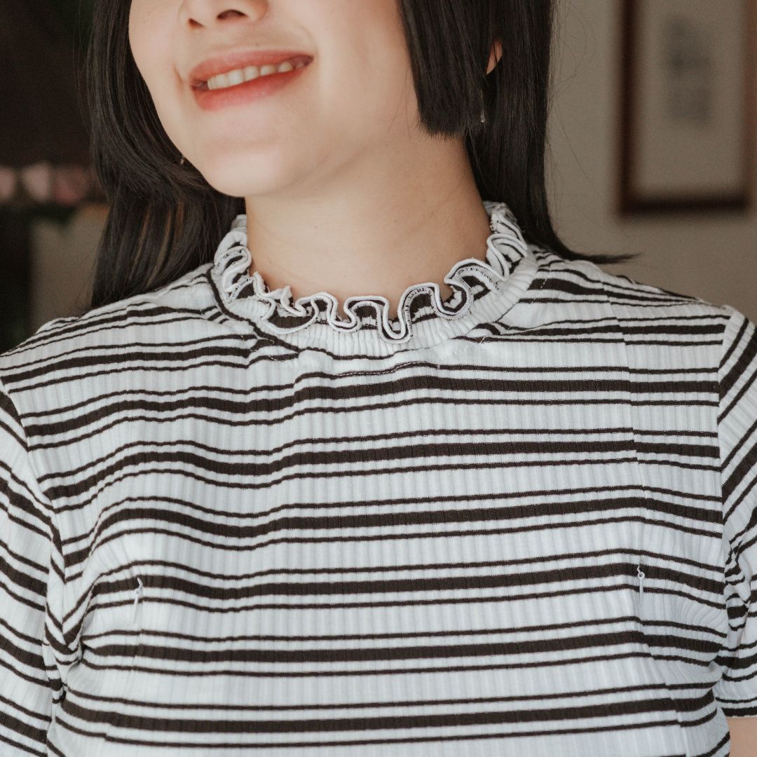 Mikhadou - Baju Menyusui Nursingwear Juliette Tee / Atasan Busui Lengan Pendek / Atasan Stripe