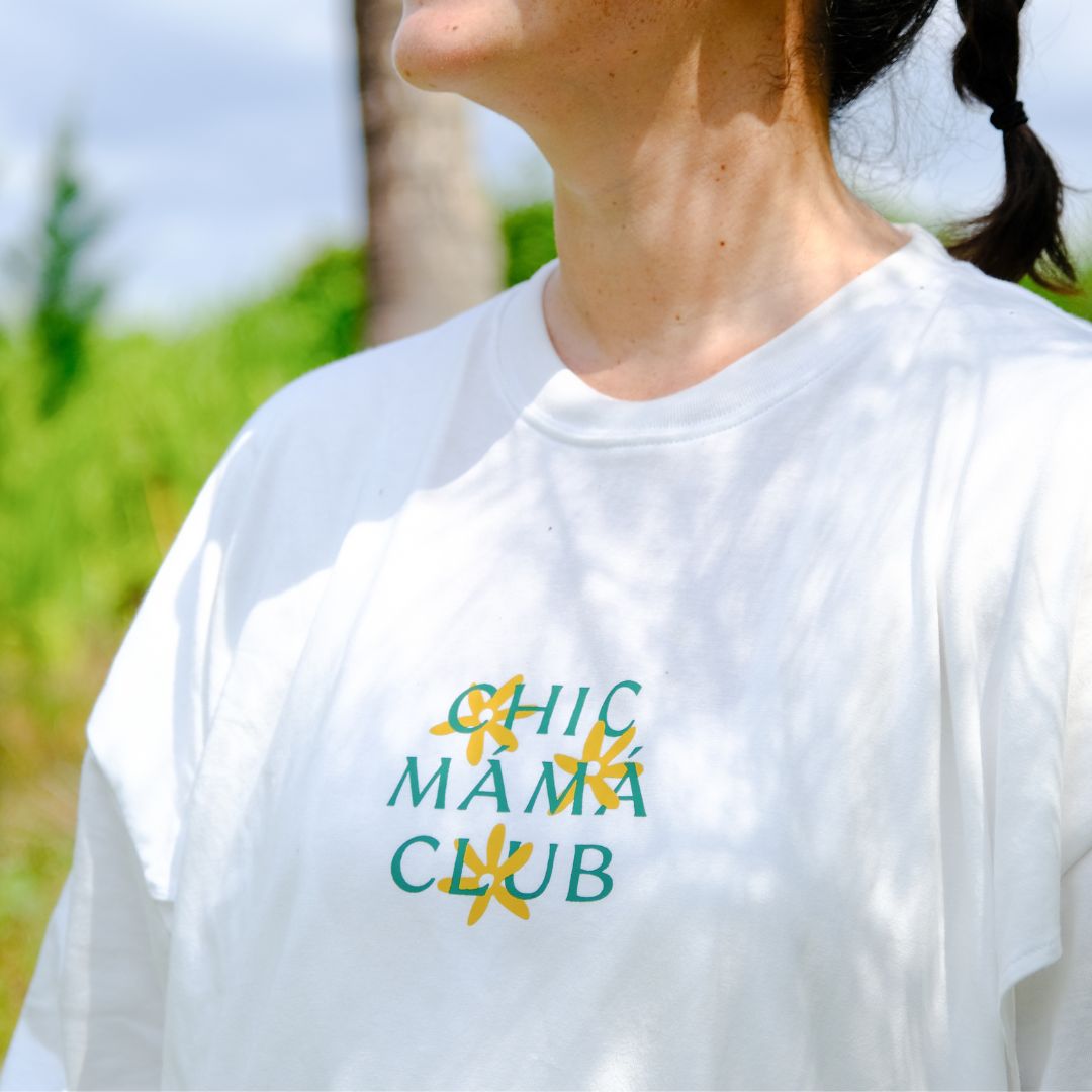 Mikhadou - Nursingwear Tee - Chic Mama Club White Tee / Baju Menyusui Lengan Pendek