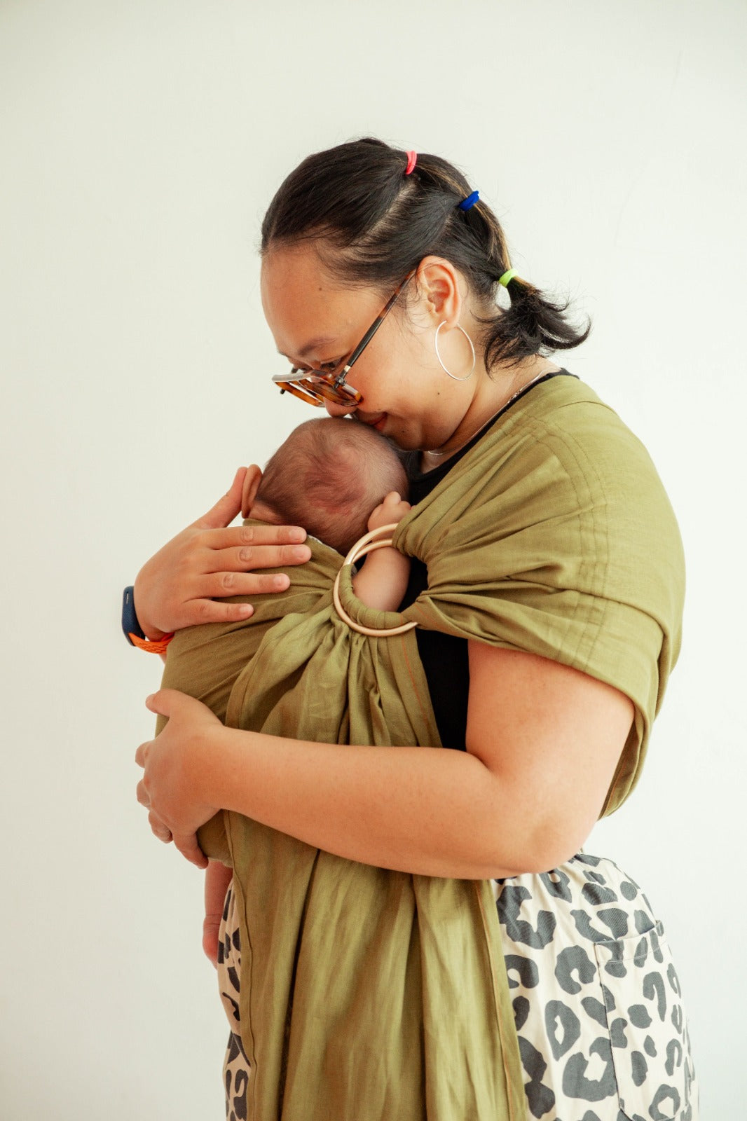 Ring Sling Olive Linen - Gendongan Bayi